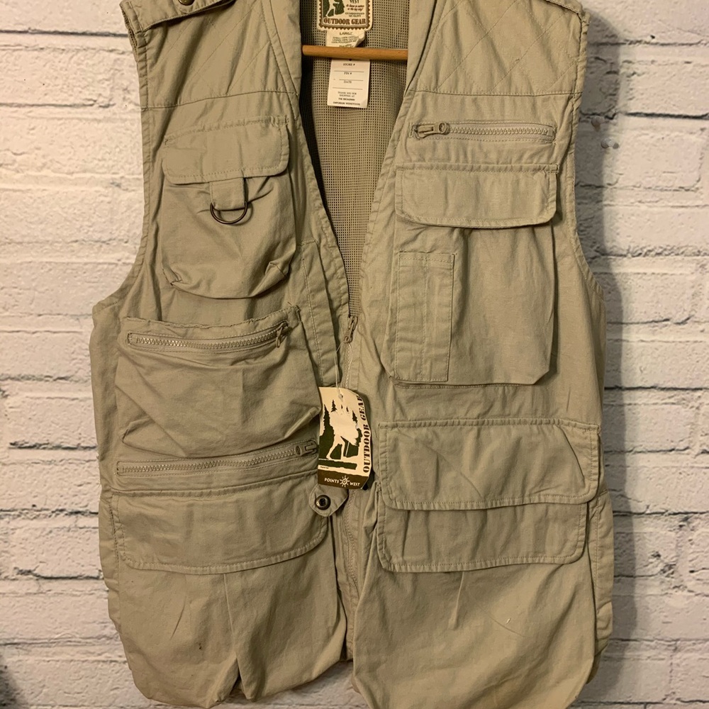 🐟 Brand New Fishing Vest sz. L🐟